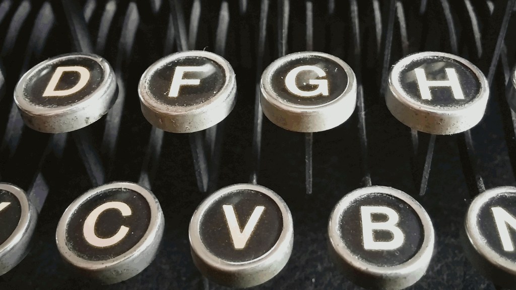 Symbolbild: Tastatur einer mechanischen Schreibmaschine